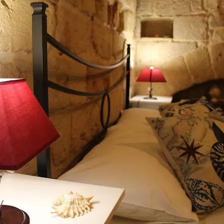 Locazione Breve Nautilus - Antica Dimora Indipendente Con Patio Apartment Monopoli